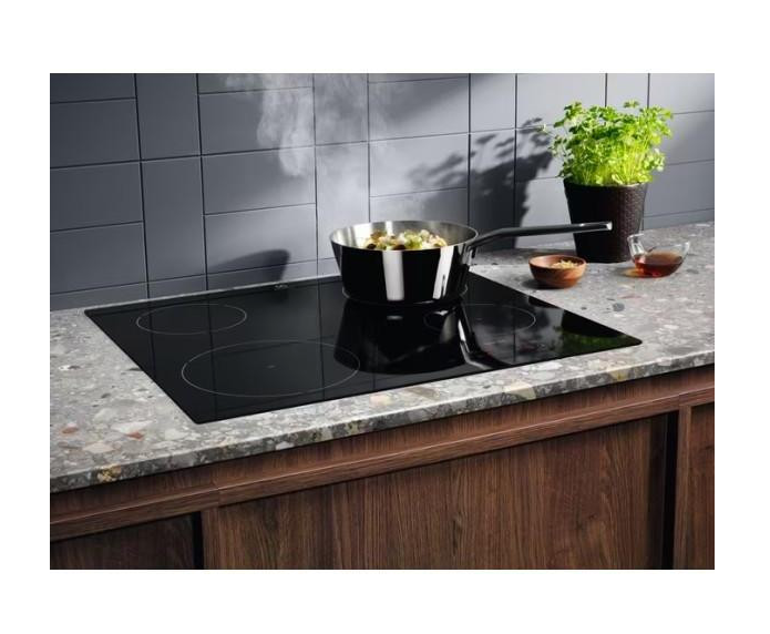 Індукційна варильна поверхня Electrolux EIB60420CK